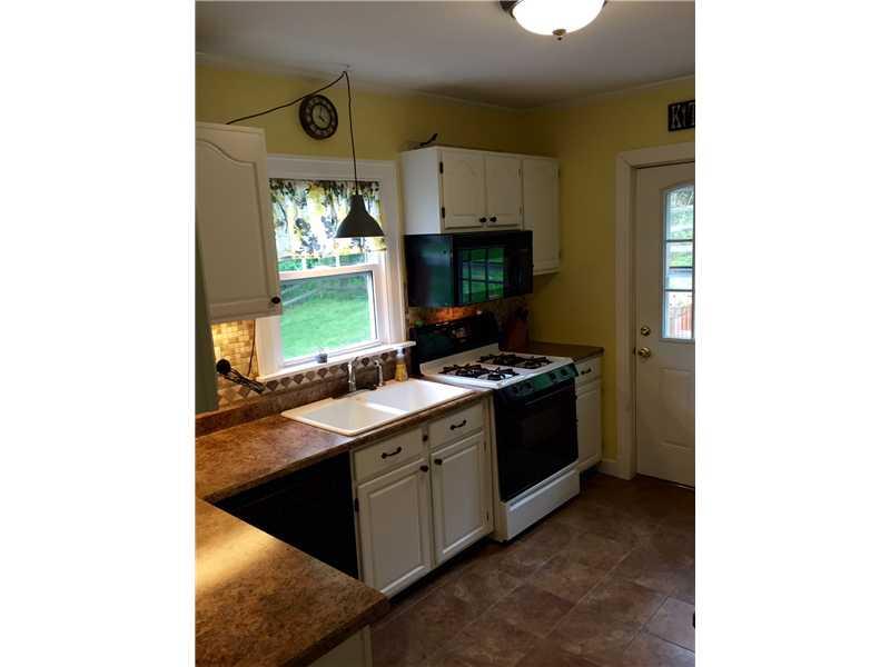 126 Klir Road Pittsburgh, PA 15209 - Photo 8 of 16 Kitchen.