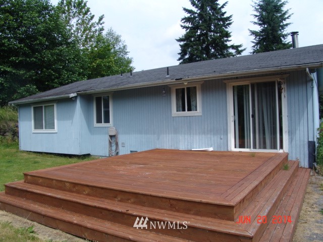 8989 Northeast Edgar Road Bremerton, WA 98311 - Photo 2 of 9 Gallery Image 2
