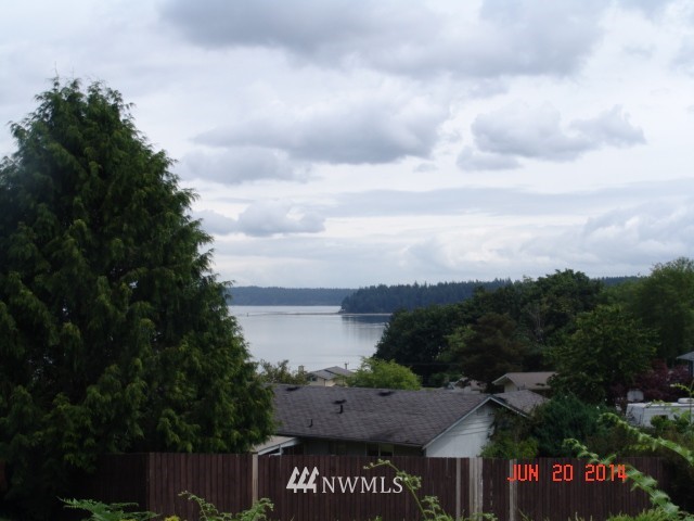8989 Northeast Edgar Road Bremerton, WA 98311 - Photo 3 of 9 Gallery Image 3