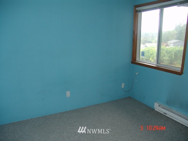 8989 Northeast Edgar Road Bremerton, WA 98311 - Photo 7 of 9 Gallery Image 7