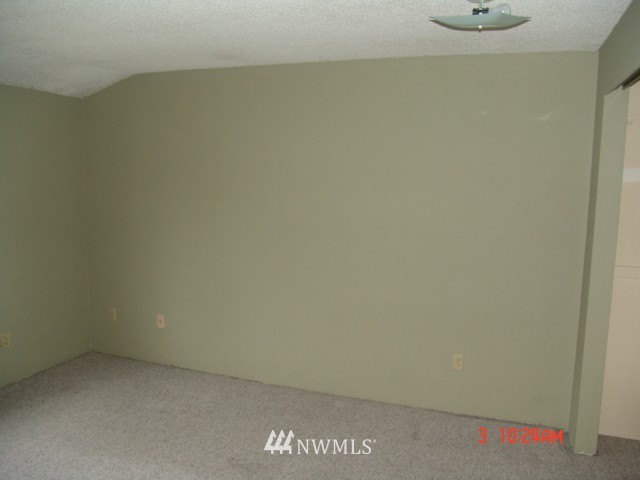 8989 Northeast Edgar Road Bremerton, WA 98311 - Photo 8 of 9 Gallery Image 8