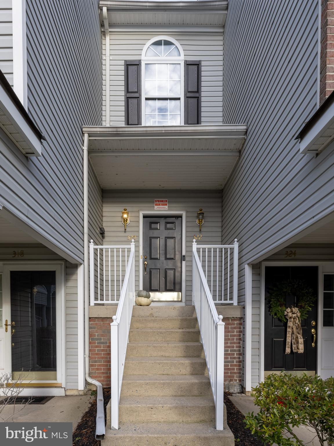 322 Lisa Way Cinnaminson, NJ 08077 - Photo 3 of 29 Front Entrance