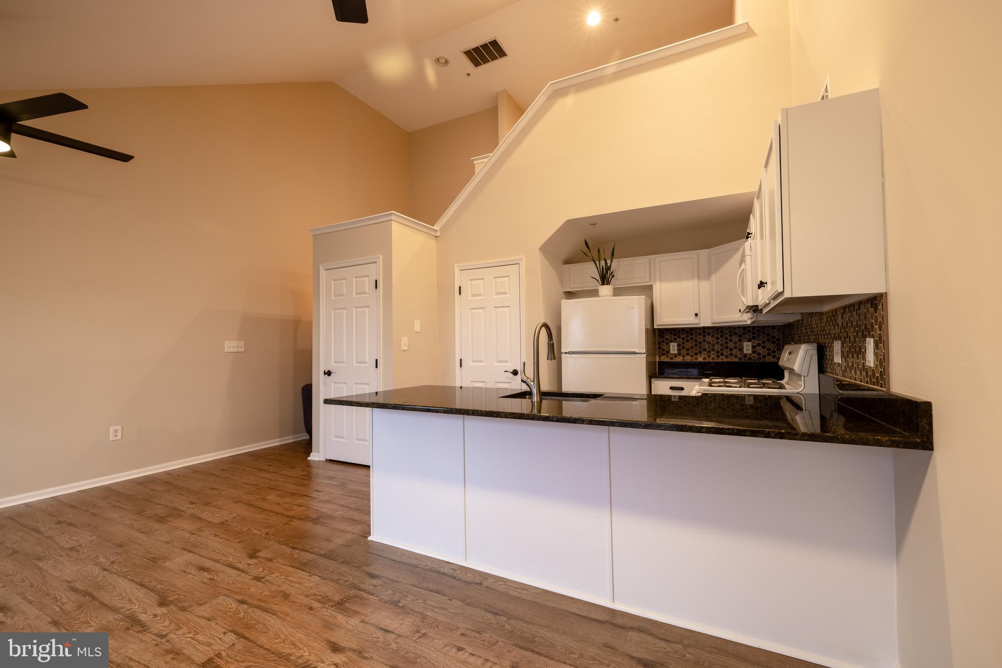 322 Lisa Way Cinnaminson, NJ 08077 - Photo 7 of 29 Living Room/Kitchen