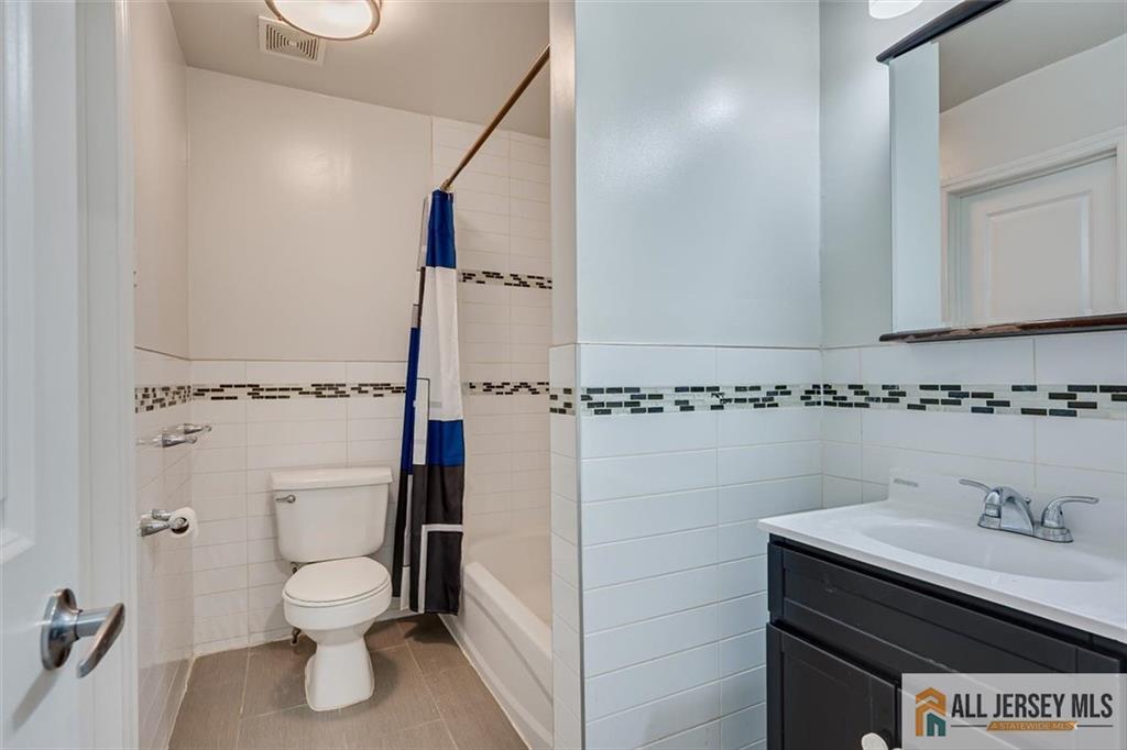 3406 Hana Road Edison, NJ 08817 - Photo 33 of 61