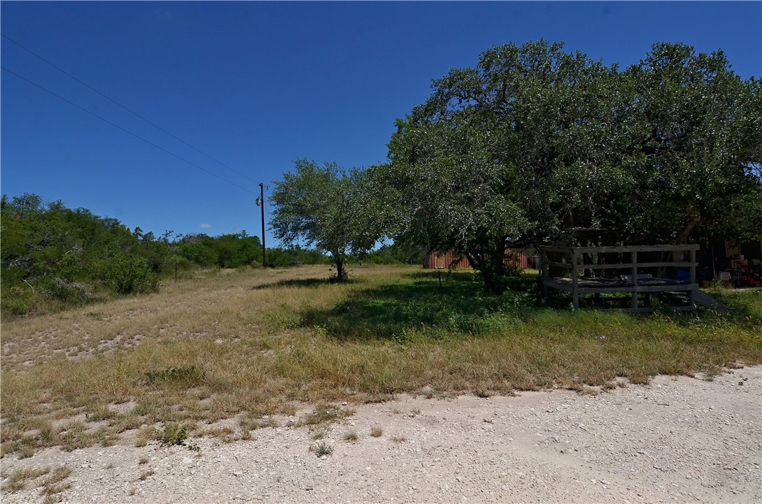 1641 Charco Road Beeville, TX 78102 - Photo 7 of 27