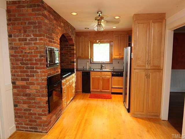 2805 Dove Lane Raleigh, NC 27604 - Photo 4 of 12