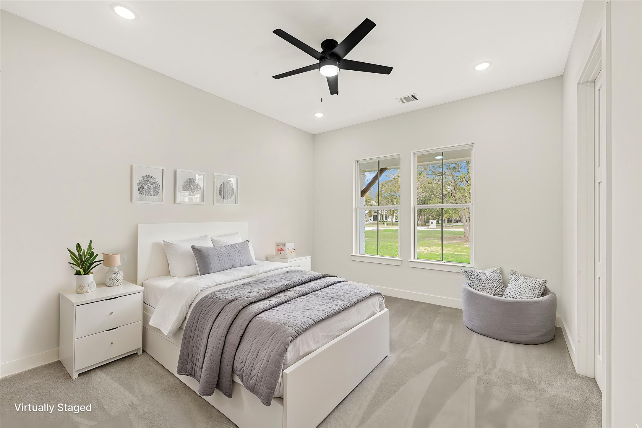 16915 Hamill Drive Rosharon, TX 77583 - Photo 8 of 47 a spacious bedroom with a bed and window