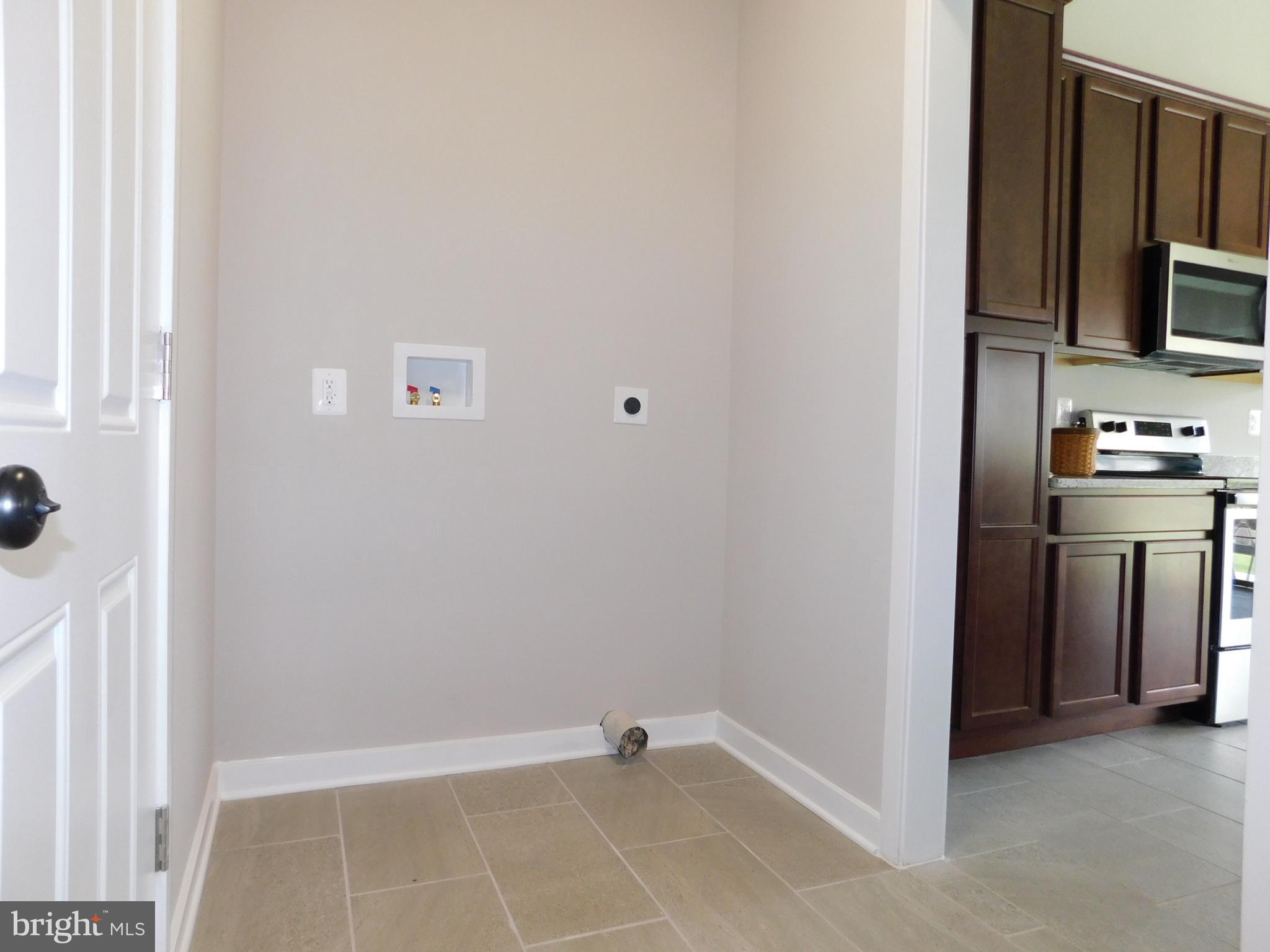 89 Old Mill Road Waynesboro, PA 17268 - Photo 11 of 19 Laundry room