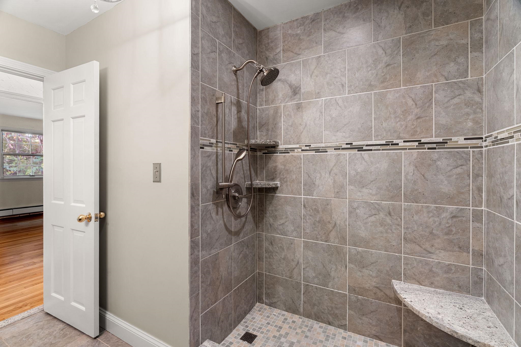 15 Morrill Street Hampton, NH 03842 - Photo 21 of 25 Gallery Image 21