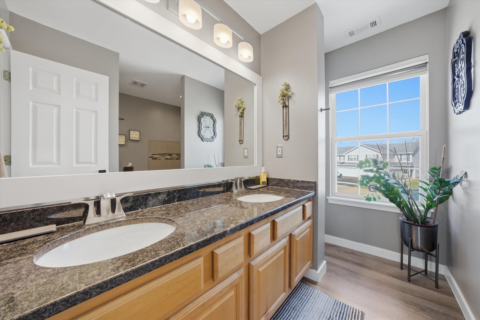 1819 South Wentworth Circle Romeoville, IL 60446 - Photo 21 of 37