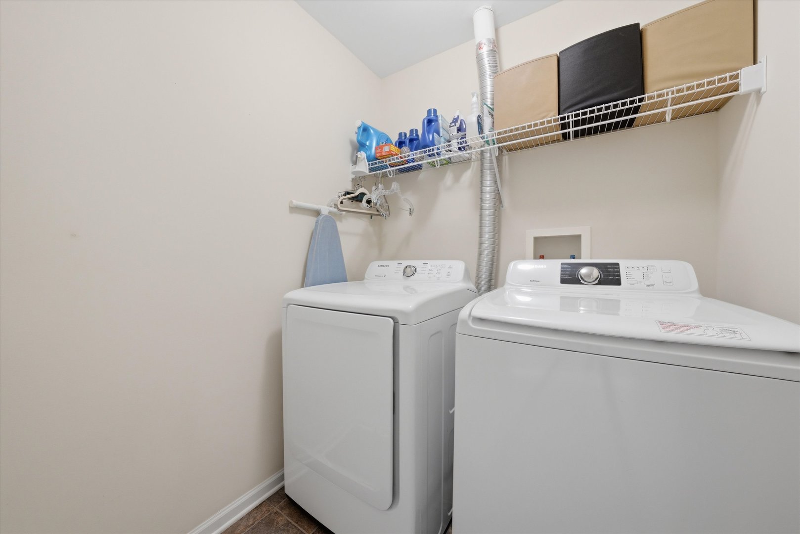 1819 South Wentworth Circle Romeoville, IL 60446 - Photo 26 of 37