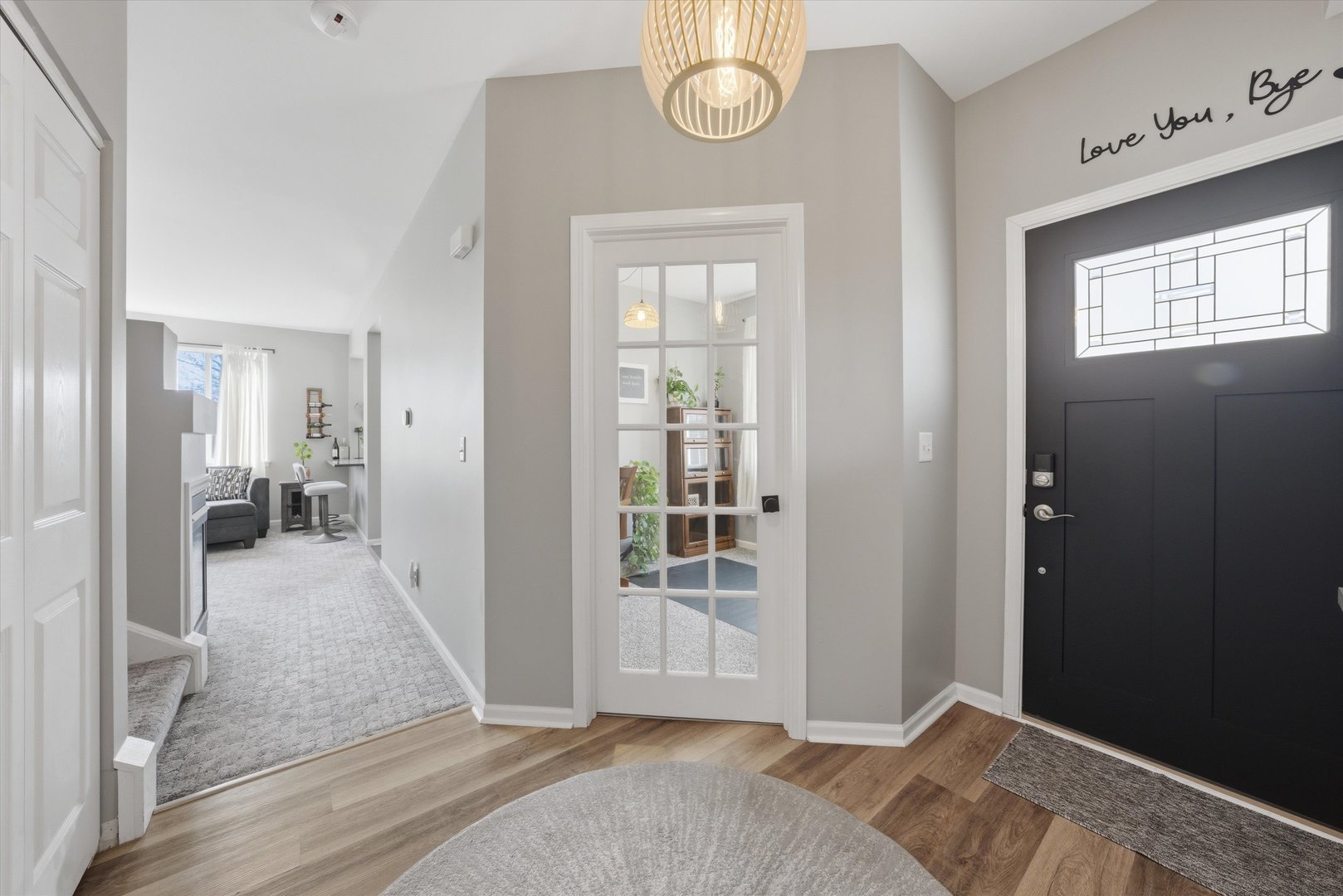 1819 South Wentworth Circle Romeoville, IL 60446 - Photo 4 of 37