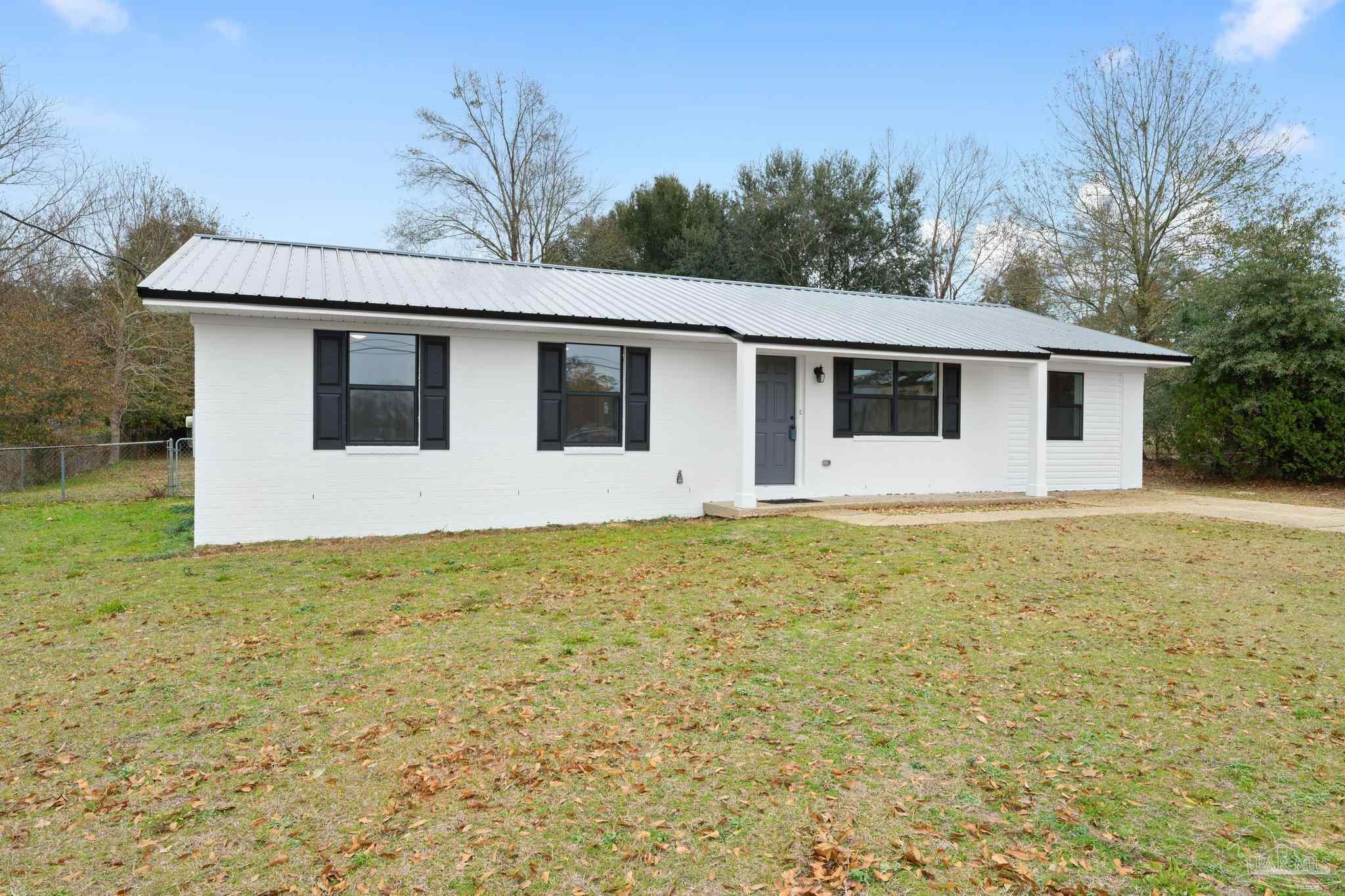 2216 Handy Road Cantonment, FL 32533 - Photo 2 of 27