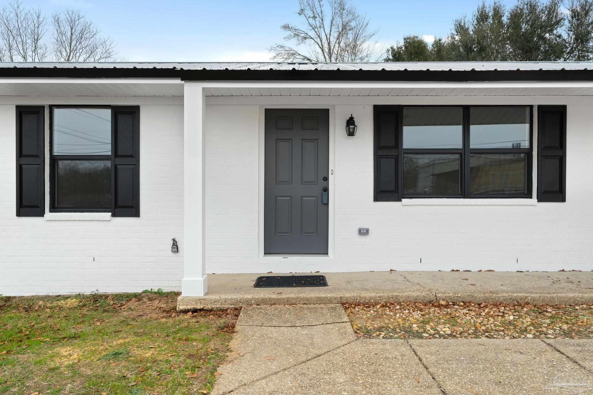 2216 Handy Road Cantonment, FL 32533 - Photo 4 of 27