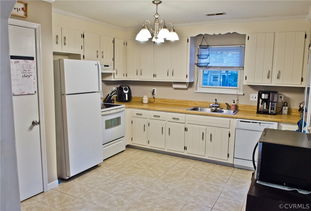 10411 Genlou Road Chesterfield, VA 23832 - Photo 4 of 12
