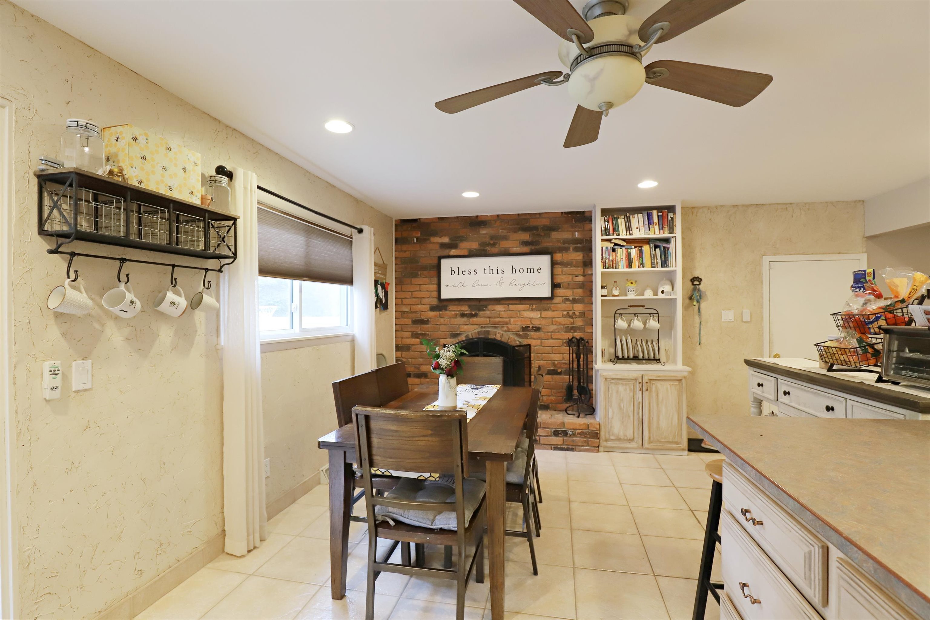 7571 East River Road Flushing, MI 48433 - Photo 8 of 37