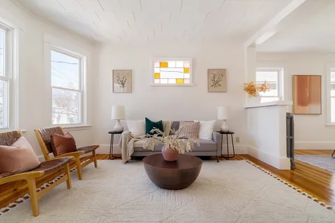 $1,075,000 | 144-146 White Street, Belmont, MA 02478