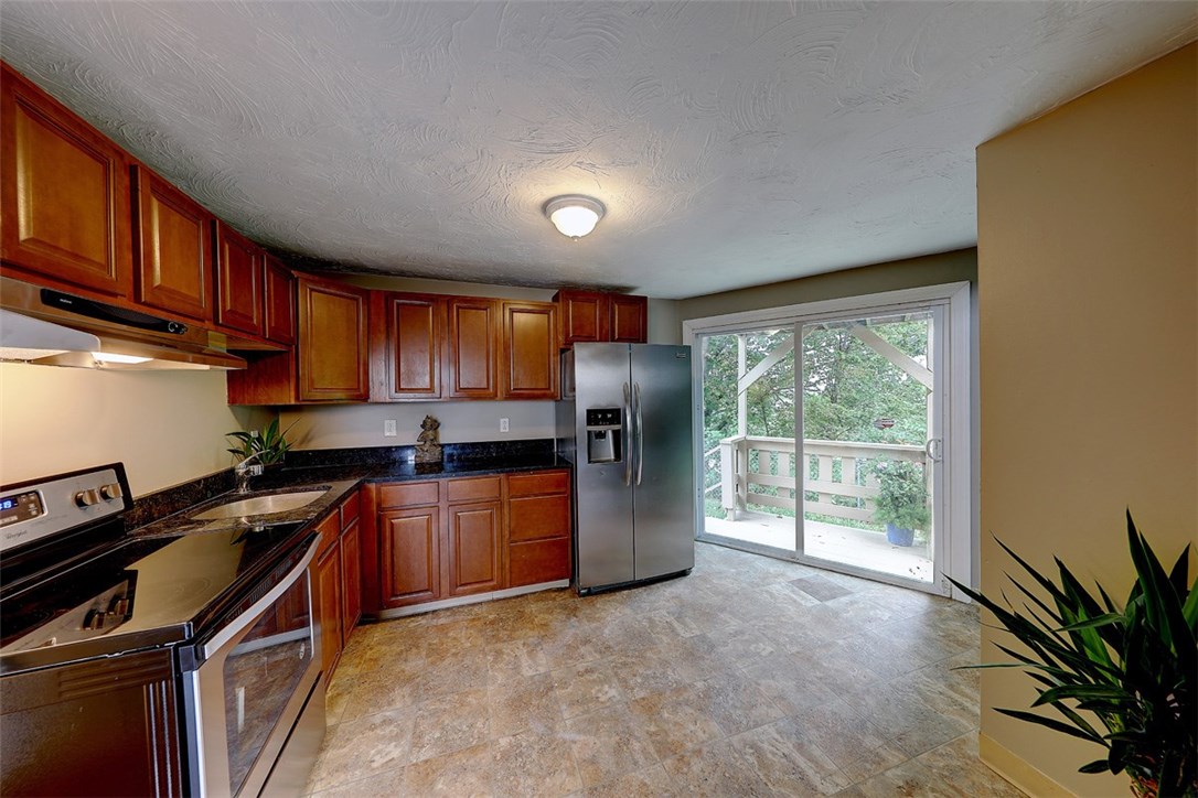 21 Laban Street Providence, RI 02909 - Photo 4 of 23 Gallery Image 4