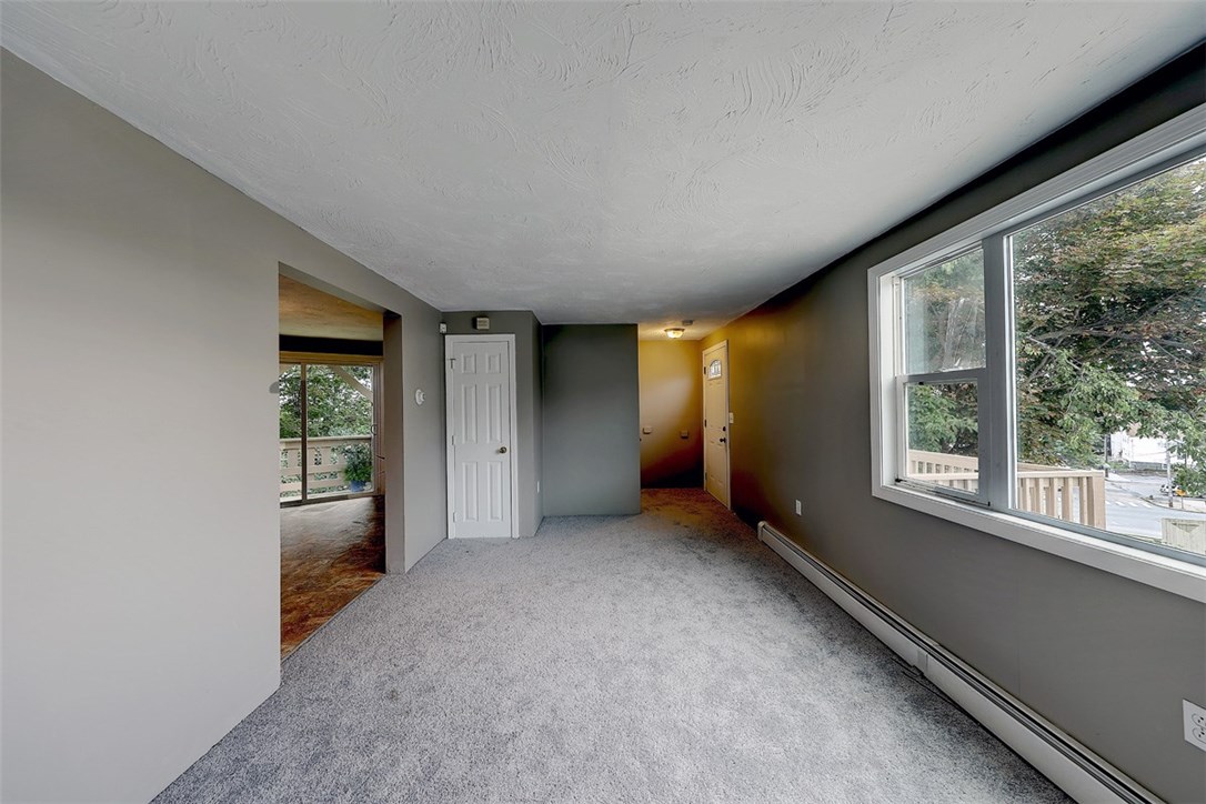 21 Laban Street Providence, RI 02909 - Photo 6 of 23 Gallery Image 6