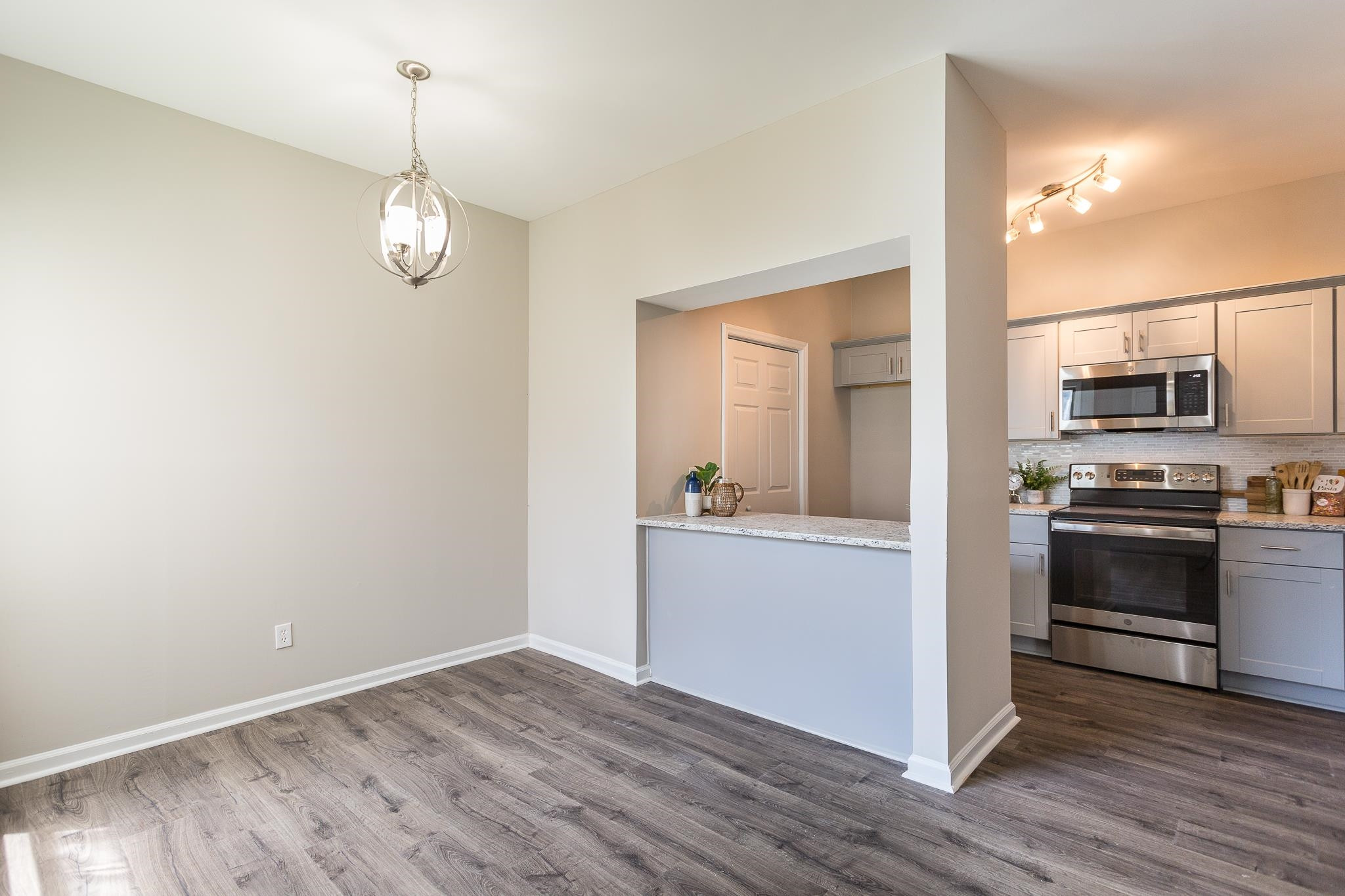 6000 Winterpointe Lane, Unit 101 Raleigh, NC 27606 - Photo 4 of 25 Photo 4