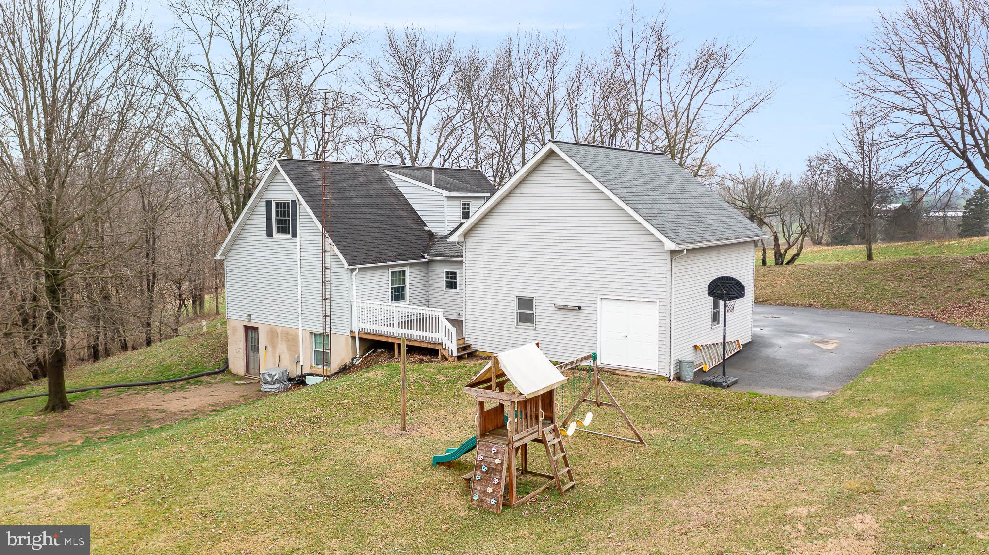 568 Hickory Road Manheim, PA 17545 - Photo 31 of 33