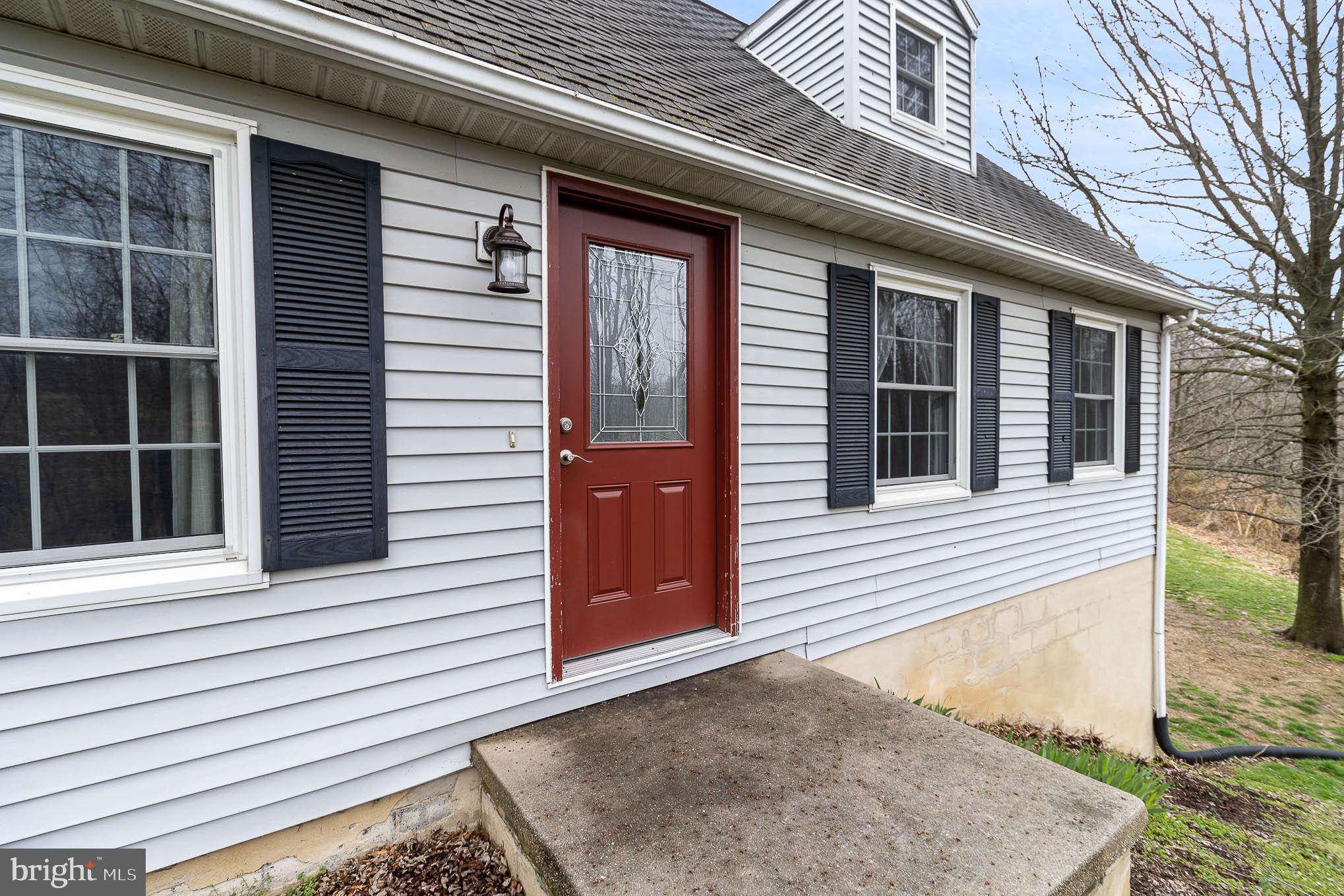 568 Hickory Road Manheim, PA 17545 - Photo 5 of 33