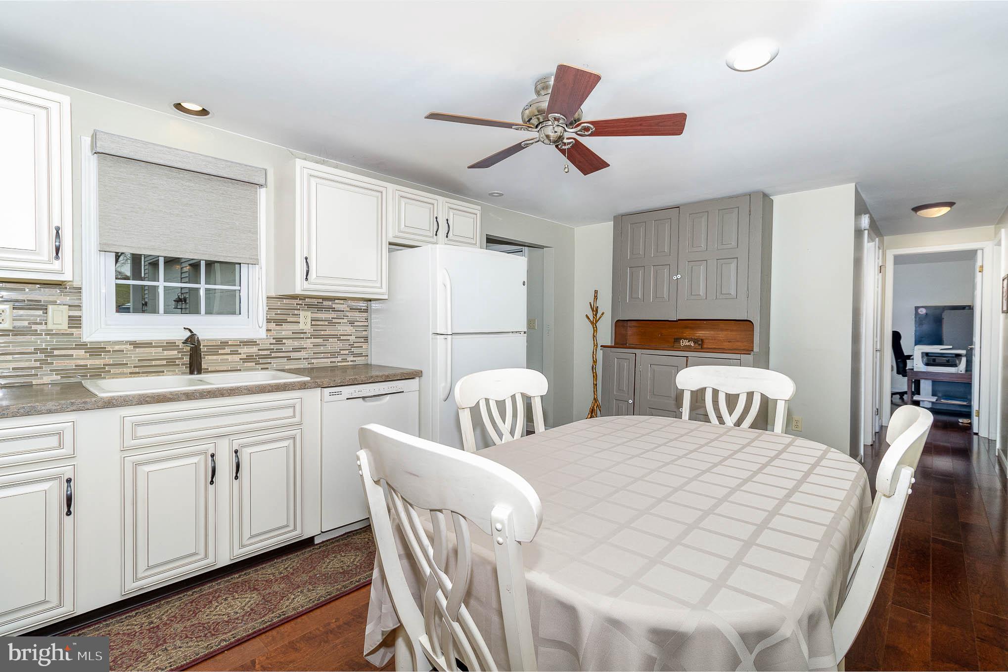 568 Hickory Road Manheim, PA 17545 - Photo 10 of 33