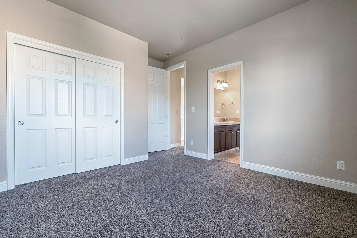 18978 Via Bellagio Friant, CA 93626 - Photo 12 of 85