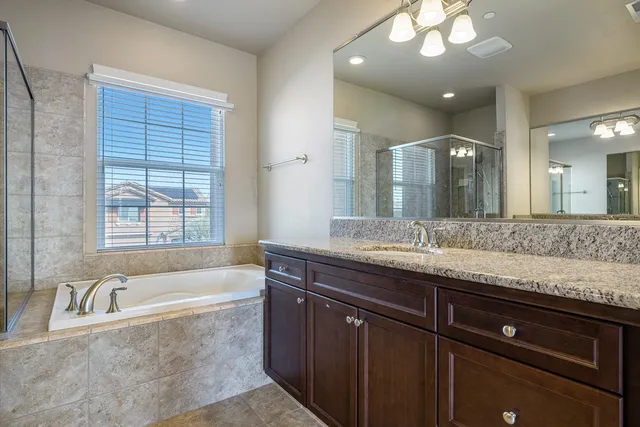 $698,000 | 18978 Via Bellagio, Friant, CA 93626