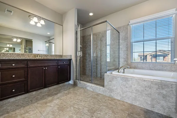 $698,000 | 18978 Via Bellagio, Friant, CA 93626