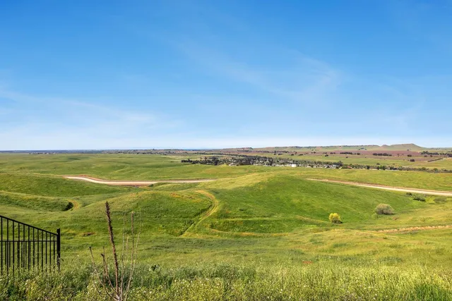 $698,000 | 18978 Via Bellagio, Friant, CA 93626