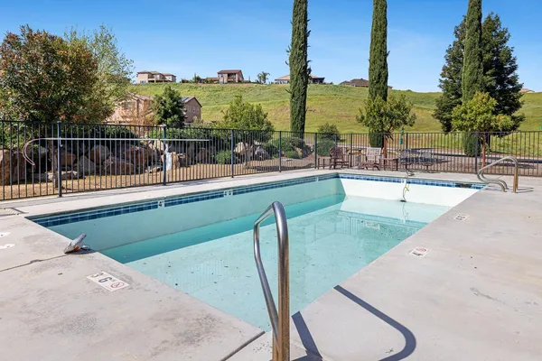 $698,000 | 18978 Via Bellagio, Friant, CA 93626