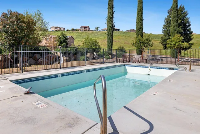 $698,000 | 18978 Via Bellagio, Friant, CA 93626