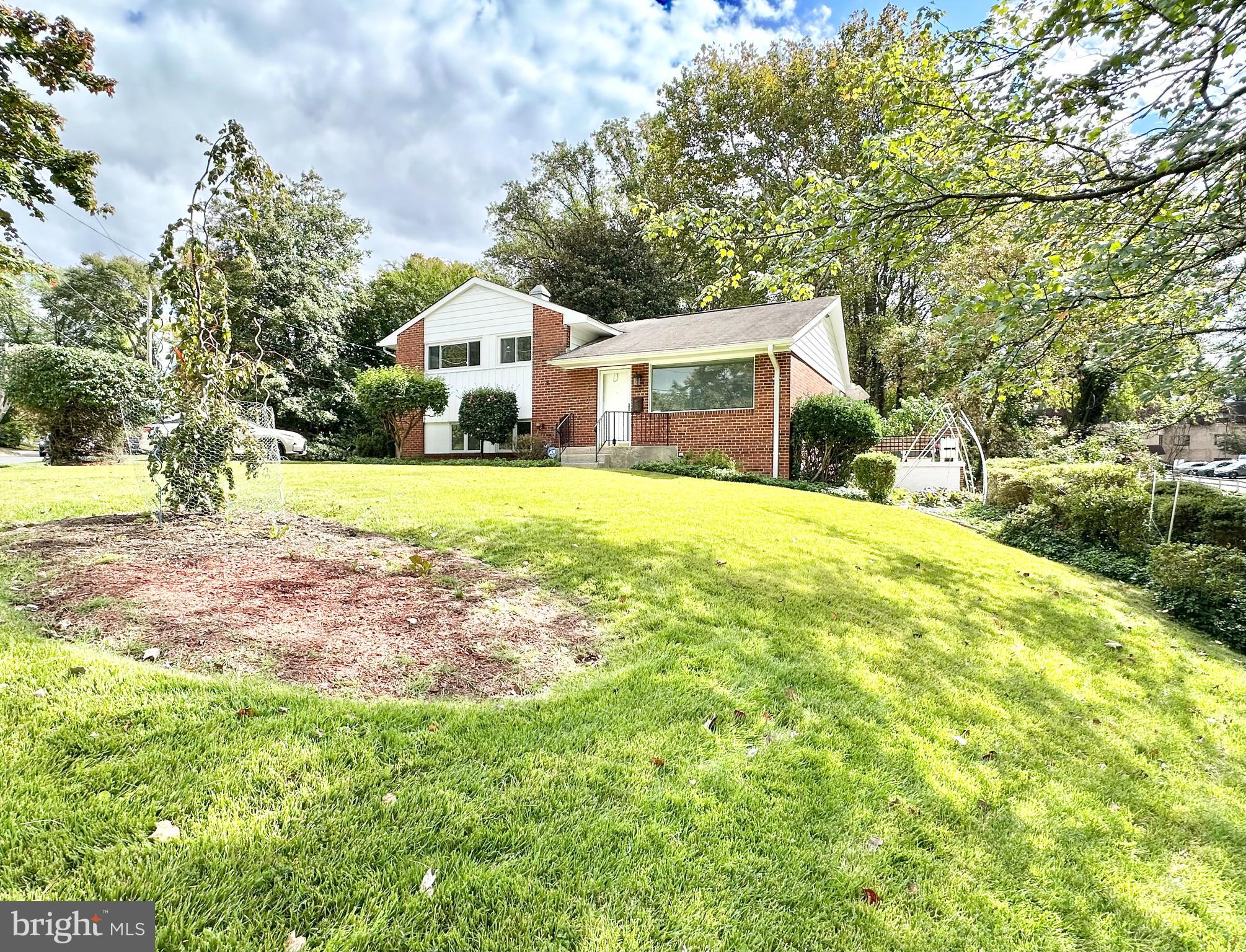 2706 Loma Street Silver Spring, MD 20902 - Photo 1 of 48 Gallery Image 1