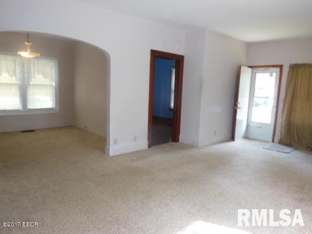 219 Fair Flora, IL 62839 - Photo 5 of 40 Gallery Image 5