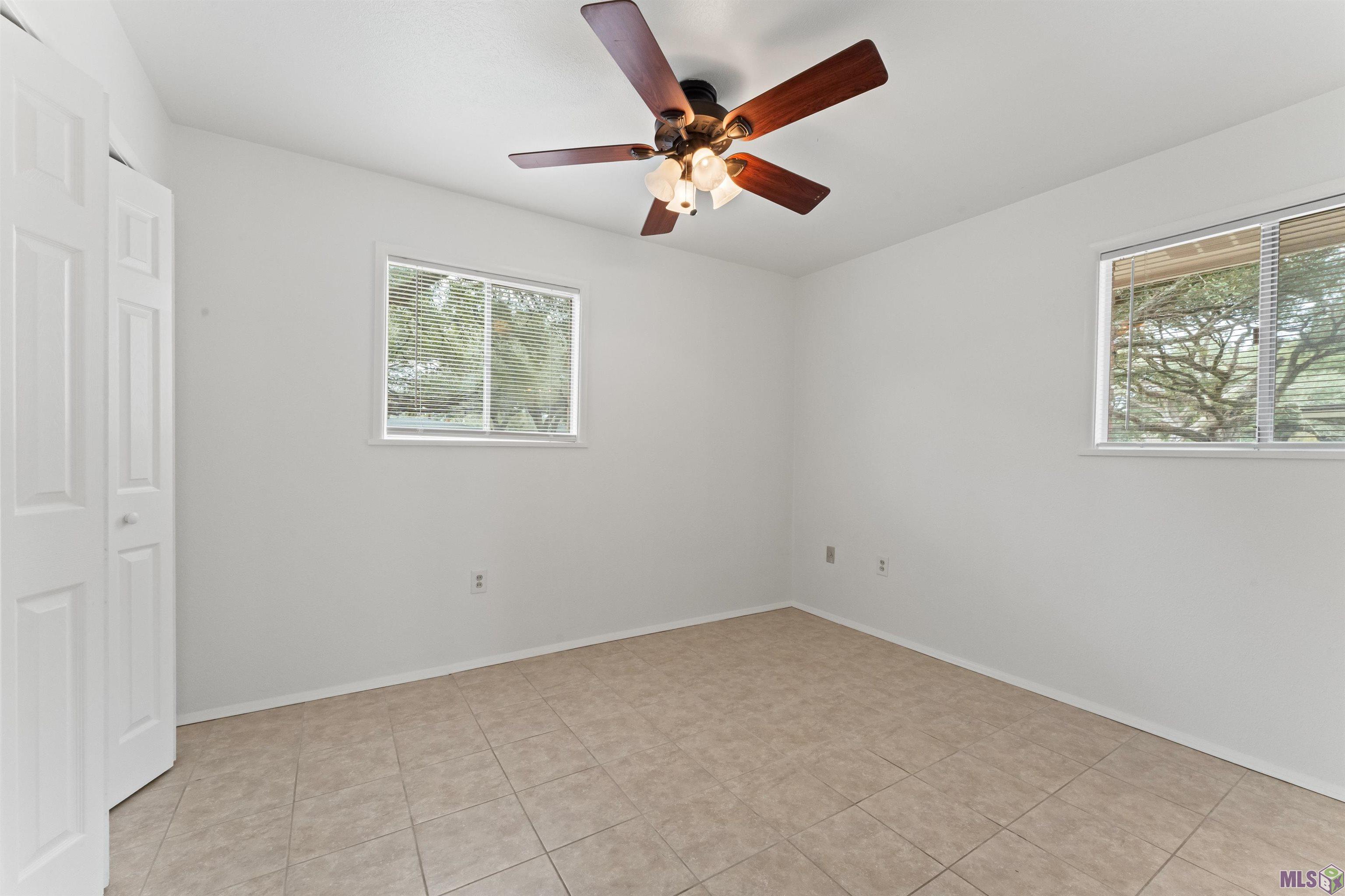 9165 Kingcrest Parkway Baton Rouge, LA 70810 - Photo 11 of 22