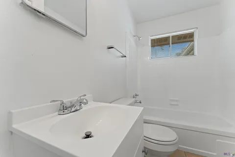 $174,700 | 9165 Kingcrest Parkway, Baton Rouge, LA 70810