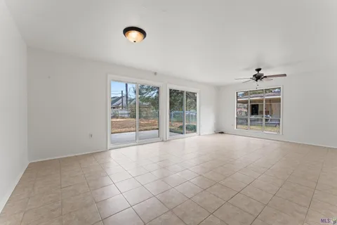 $174,700 | 9165 Kingcrest Parkway, Baton Rouge, LA 70810