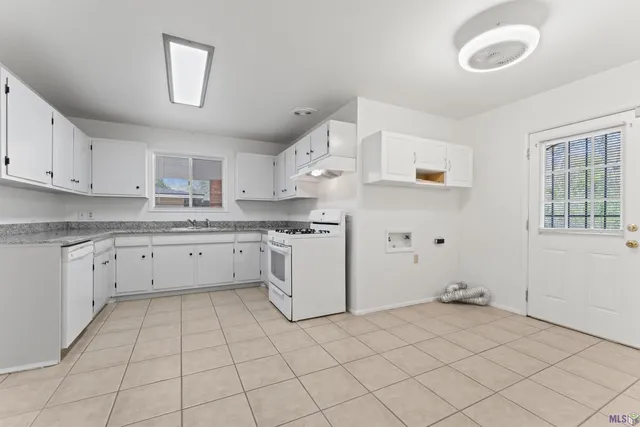 $174,700 | 9165 Kingcrest Parkway, Baton Rouge, LA 70810