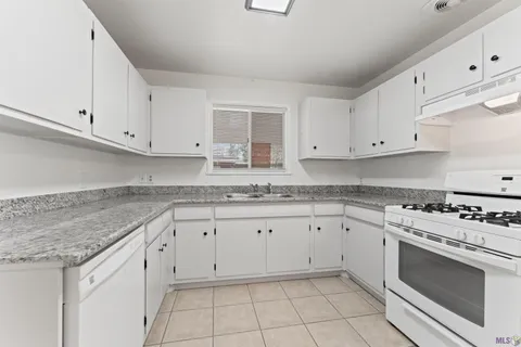 $174,700 | 9165 Kingcrest Parkway, Baton Rouge, LA 70810