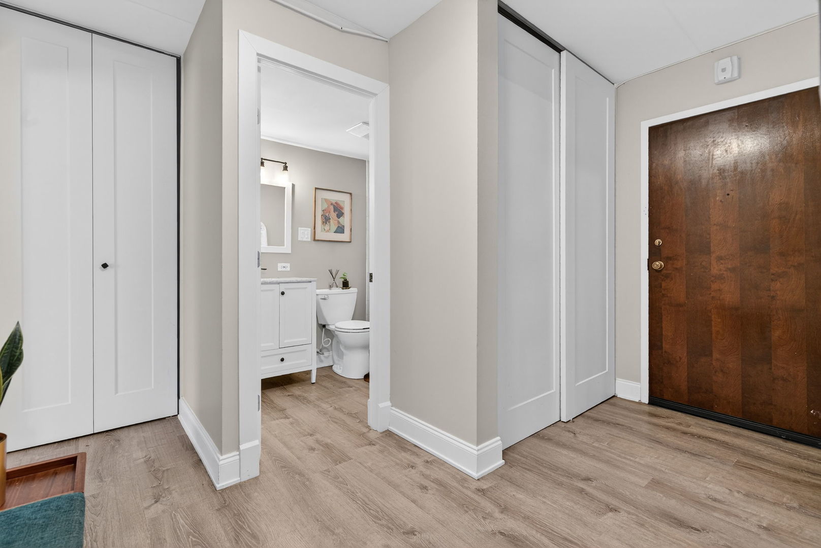 1041 North Mill Street, Unit 203 Naperville, IL 60563 - Photo 4 of 30