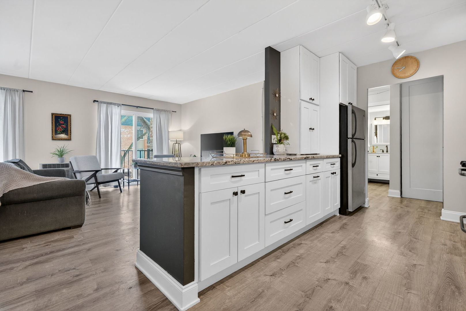 1041 North Mill Street, Unit 203 Naperville, IL 60563 - Photo 10 of 30