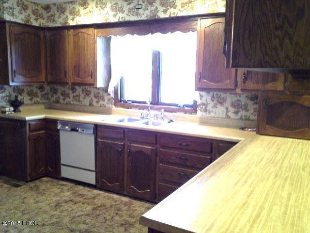 17751 Ewing Road Ewing, IL 62836 - Photo 22 of 50