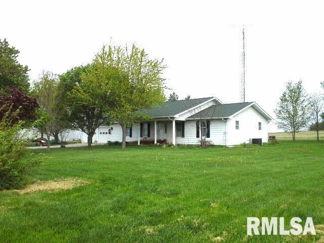 17751 Ewing Road Ewing, IL 62836 - Photo 4 of 50