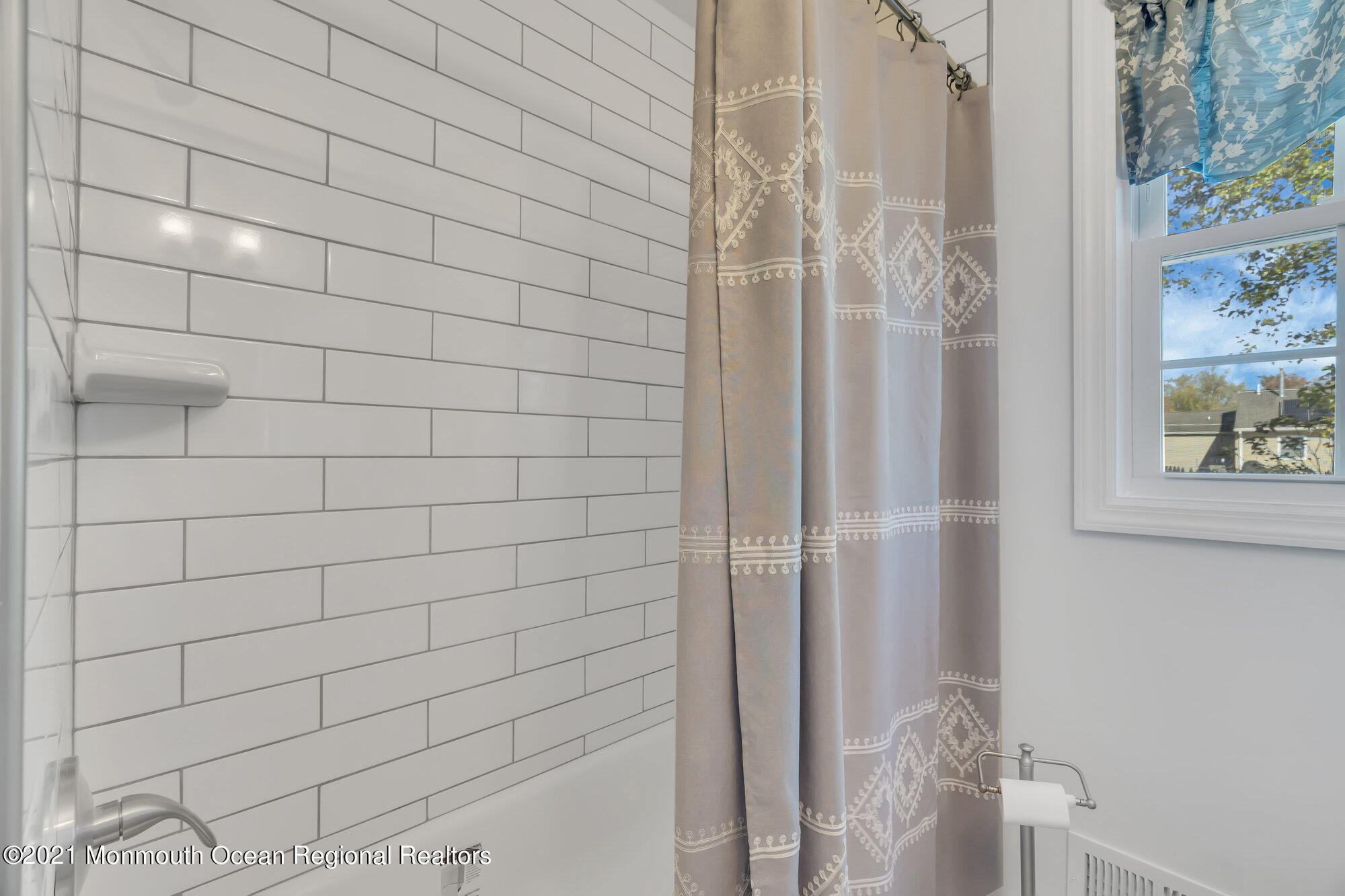 318 Bellanca Road Brick, NJ 08723 - Photo 19 of 23 a bathroom with a shower