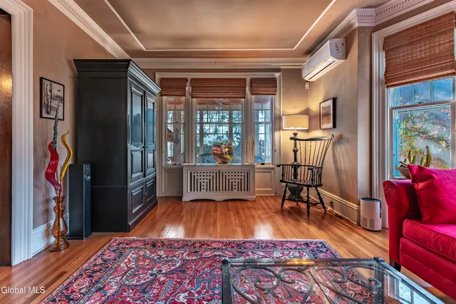 $749,000 | 6 Manning Boulevard, Albany, NY 12203