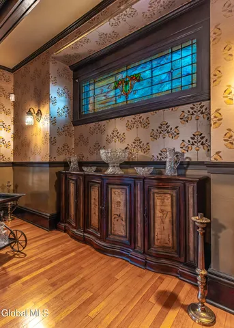 $749,000 | 6 Manning Boulevard, Albany, NY 12203