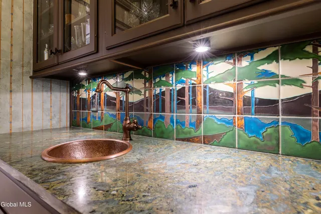 $749,000 | 6 Manning Boulevard, Albany, NY 12203