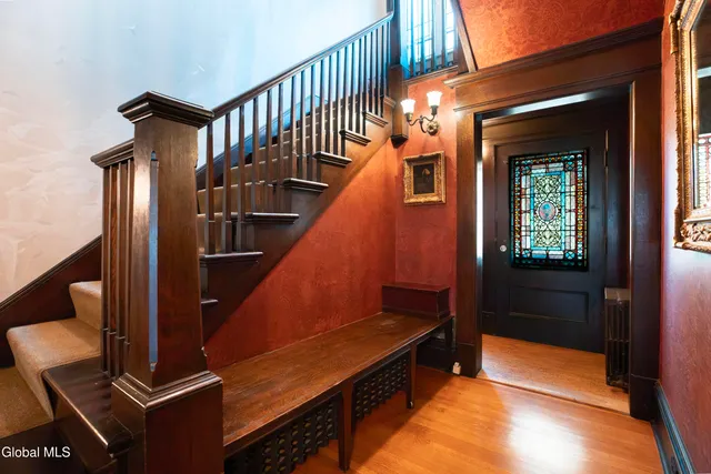 $749,000 | 6 Manning Boulevard, Albany, NY 12203