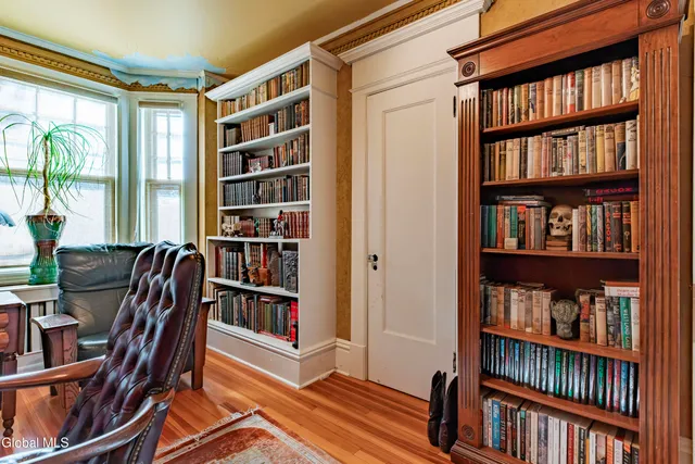 $749,000 | 6 Manning Boulevard, Albany, NY 12203